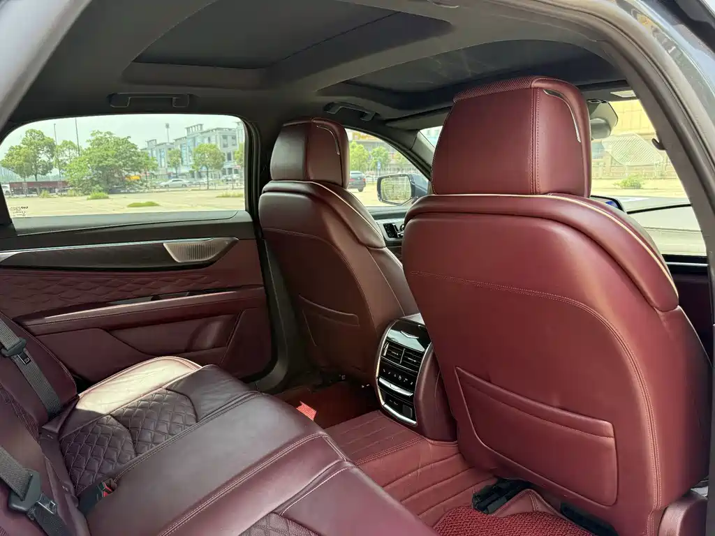 Cadillac CT6 — фото 8