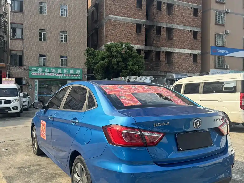 Changan Eado DT — фото 5