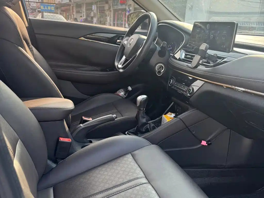Changan Eado DT — фото 9