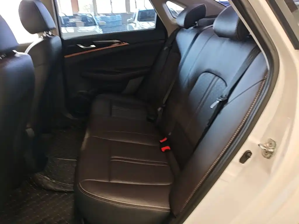 Changan Eado DT — фото 17