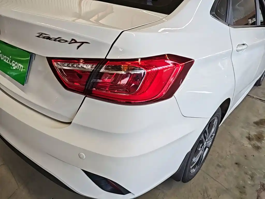 Changan Eado DT — фото 8