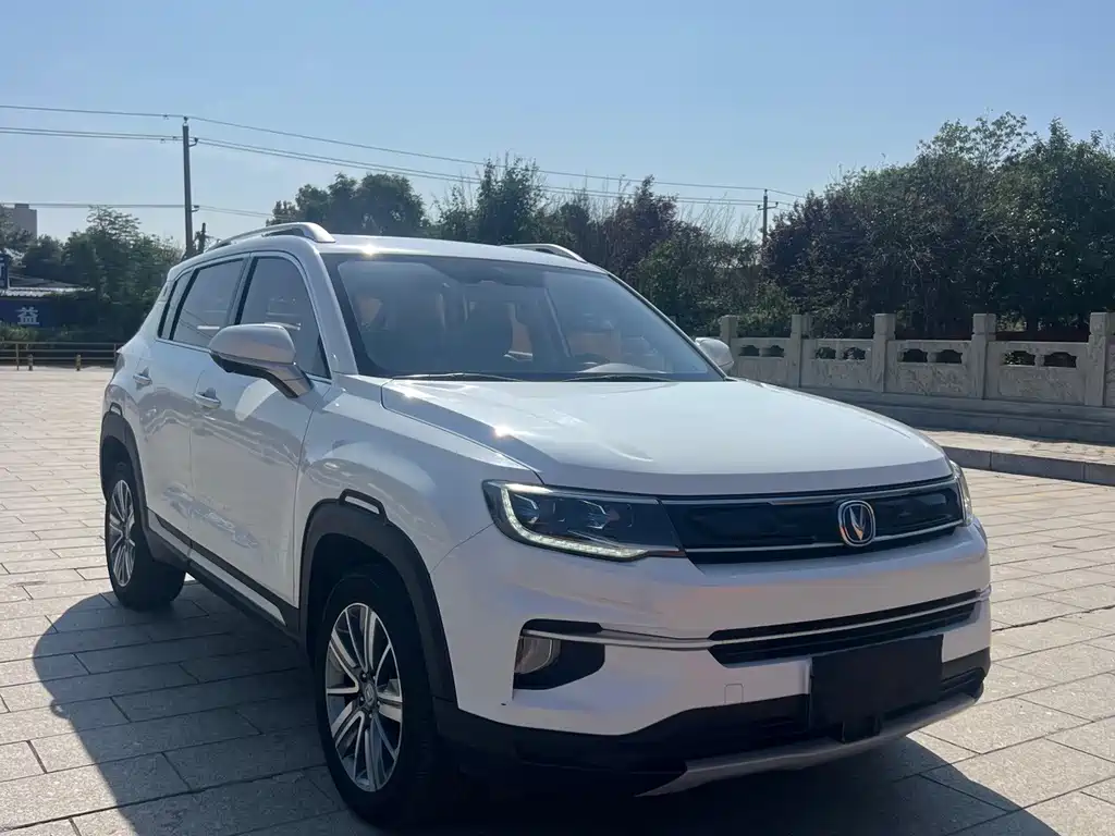 Changan CS35PLUS — фото 3