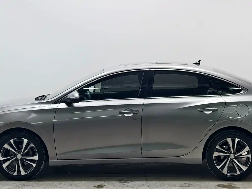Changan Eado — фото 7