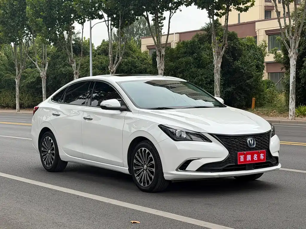 Changan Eado — фото 2