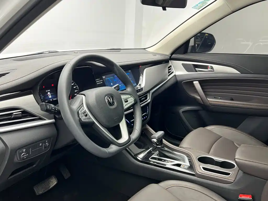 Changan CS35PLUS — фото 14