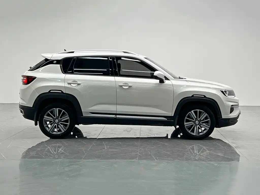 Changan CS35PLUS — фото 7