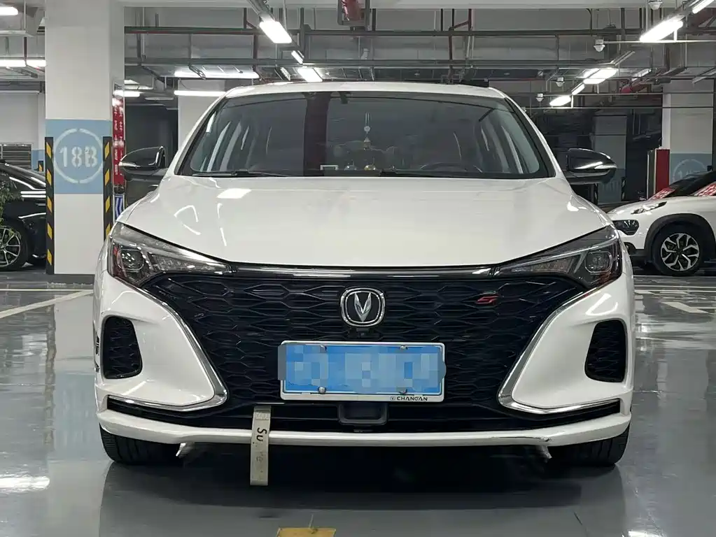 Changan Eado — фото 3