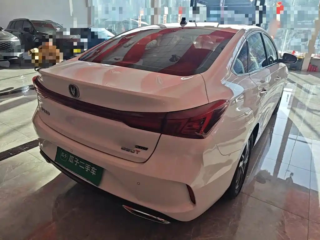 Changan Eado — фото 7