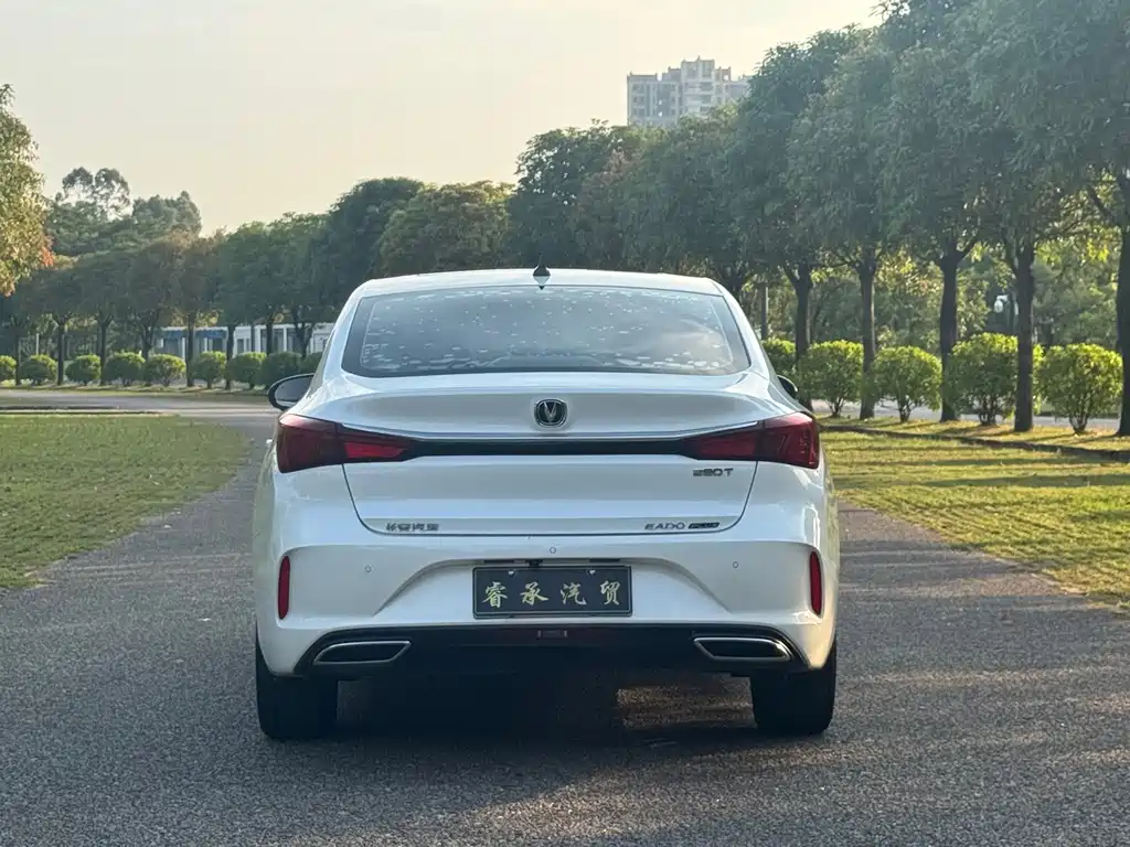 Changan Eado — фото 5