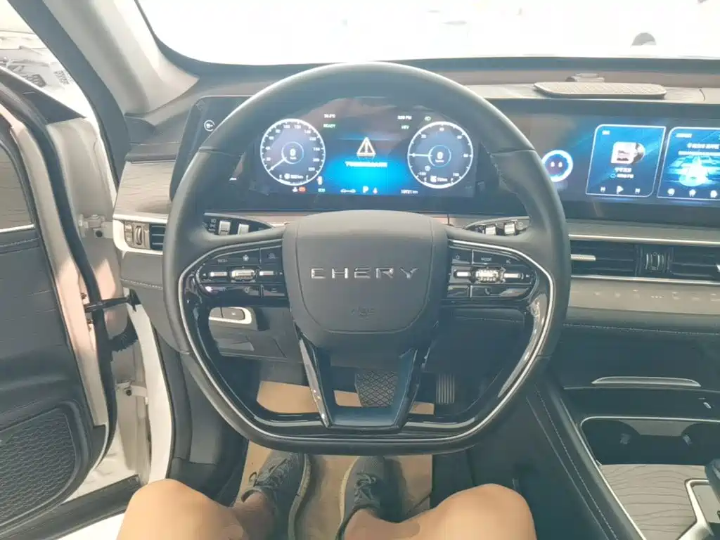 Chery Tiggo 8 PRO NEV — фото 11