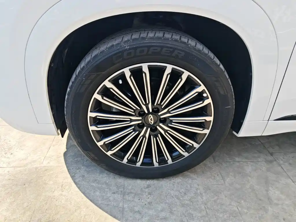 Chery Tiggo 9 — фото 23