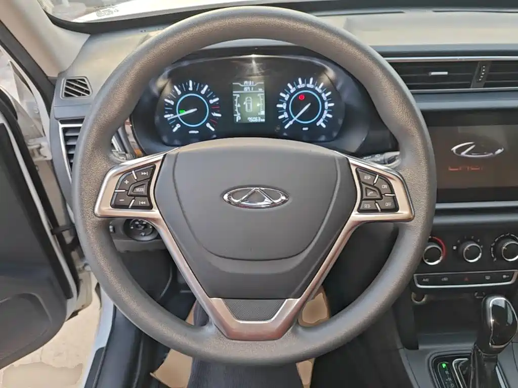 Chery Tiggo 3 — фото 11
