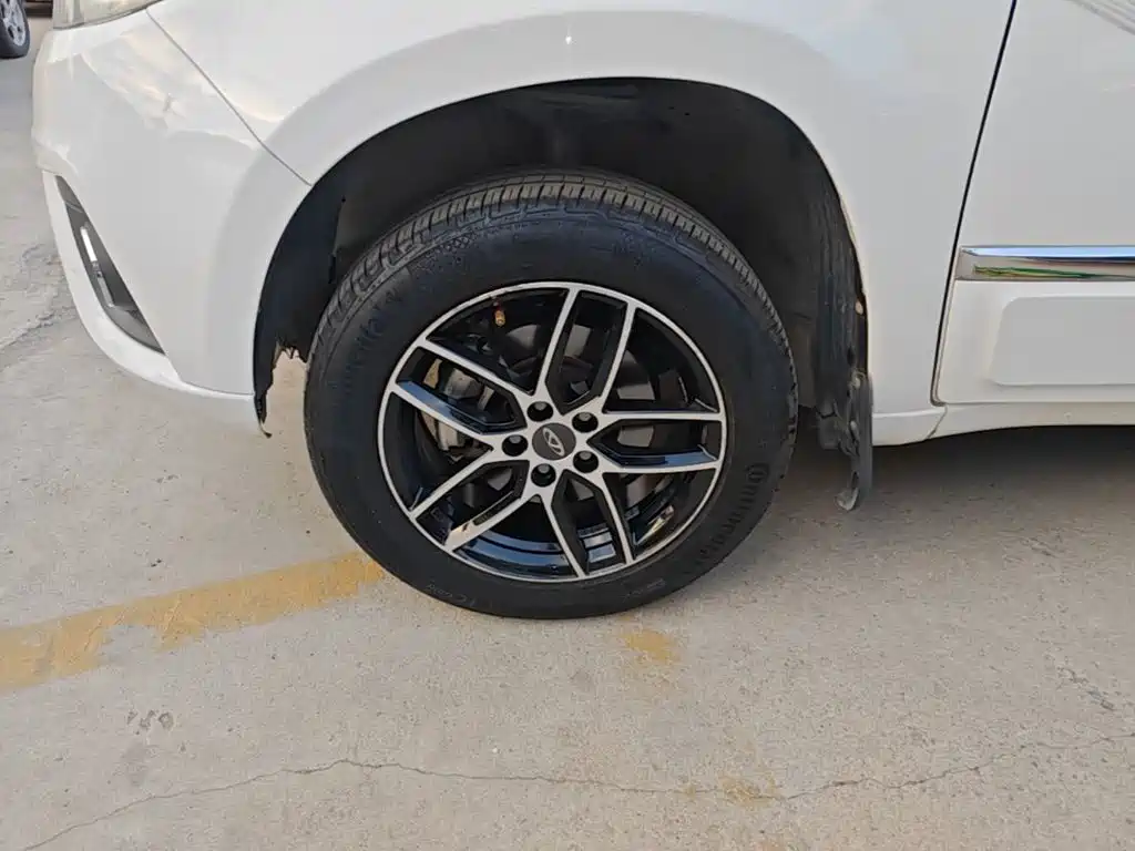 Chery Tiggo 3 — фото 23