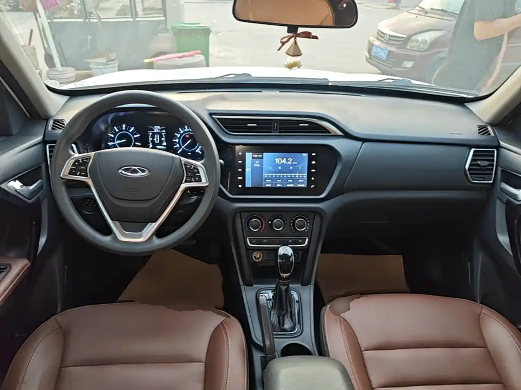 Chery Tiggo 3 — фото 10