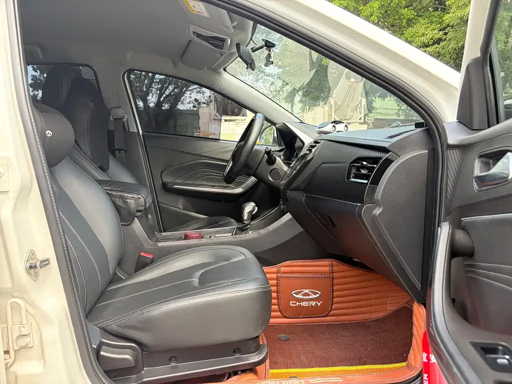Chery Tiggo 3x — фото 15