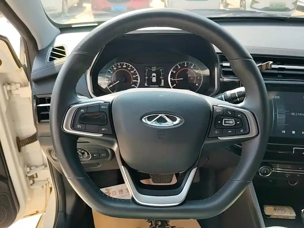Chery Tiggo 3x — фото 11