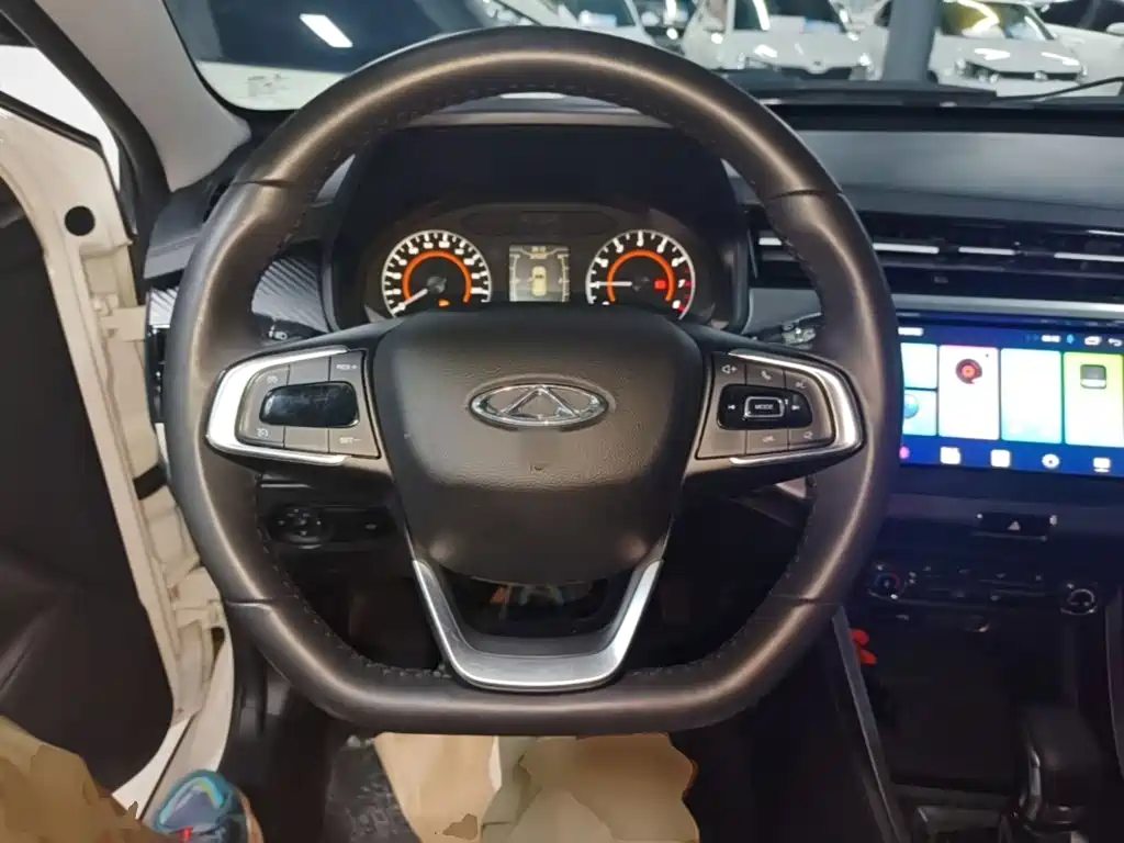 Chery Tiggo 3x — фото 11