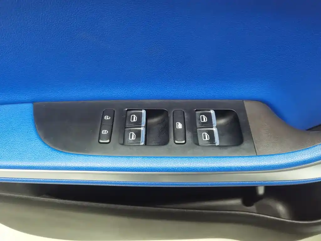 Chery New Energy Tiggo 3xe — фото 9