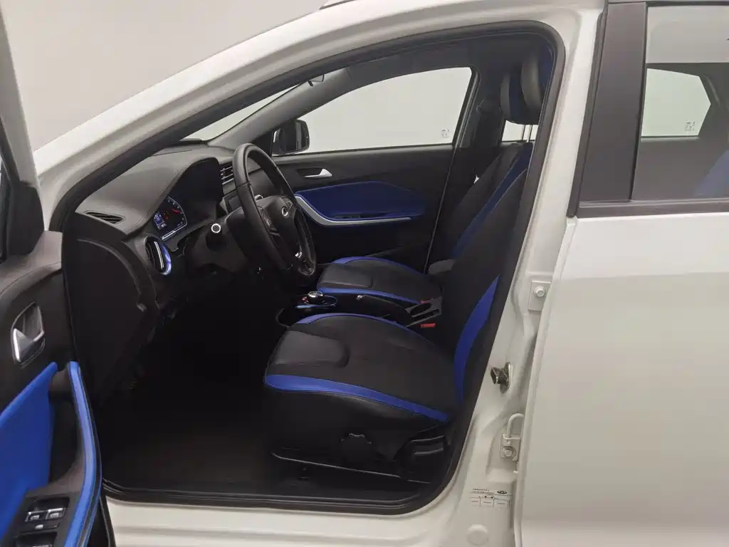 Chery New Energy Tiggo 3xe — фото 10