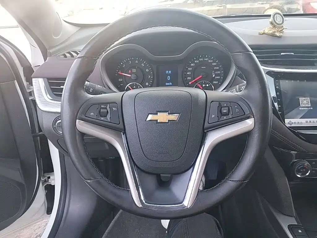 Chevrolet Malibu — фото 11