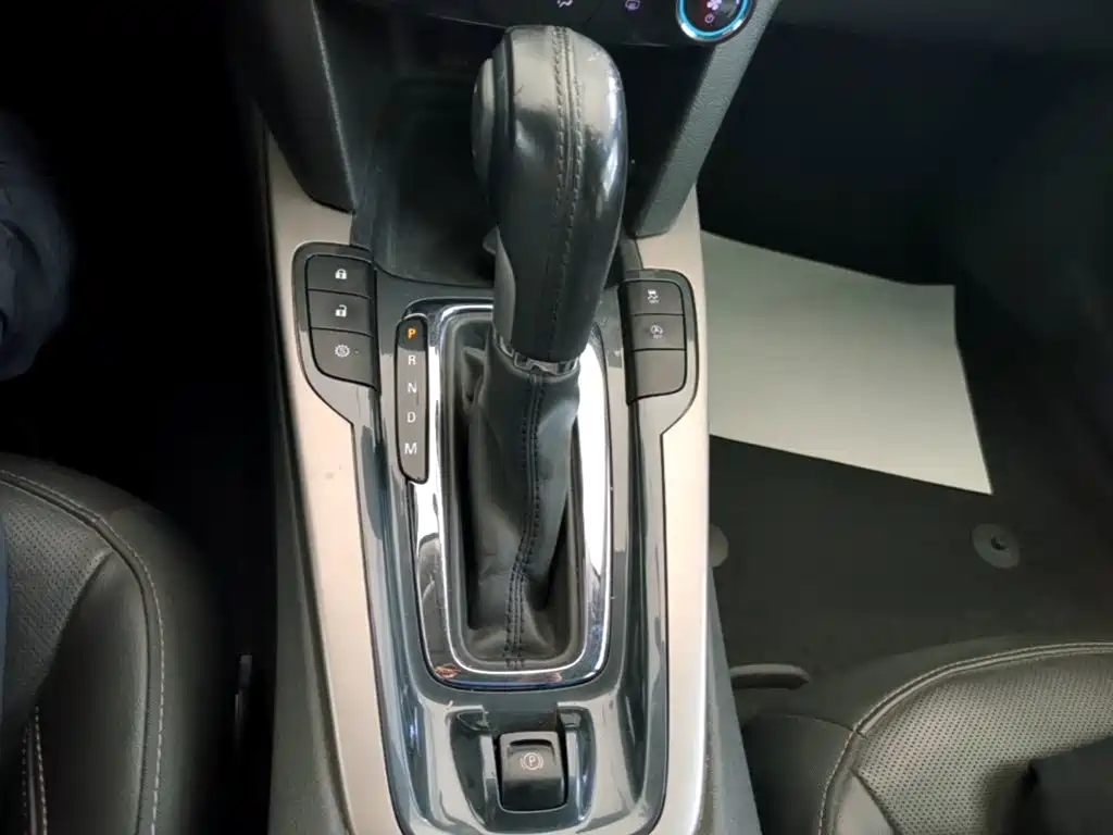Chevrolet Malibu — фото 14