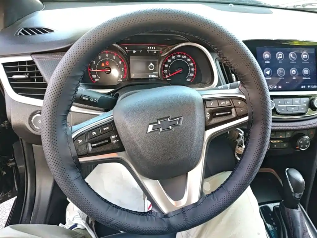 Chevrolet Monza — фото 11