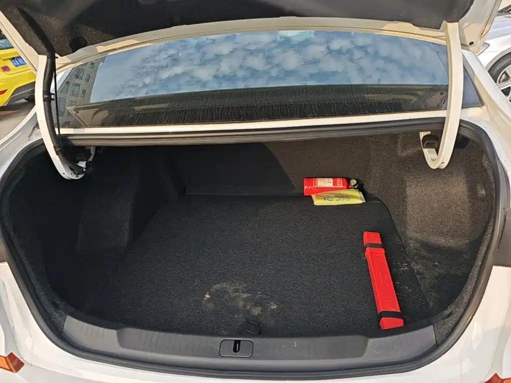 Chevrolet Monza — фото 19