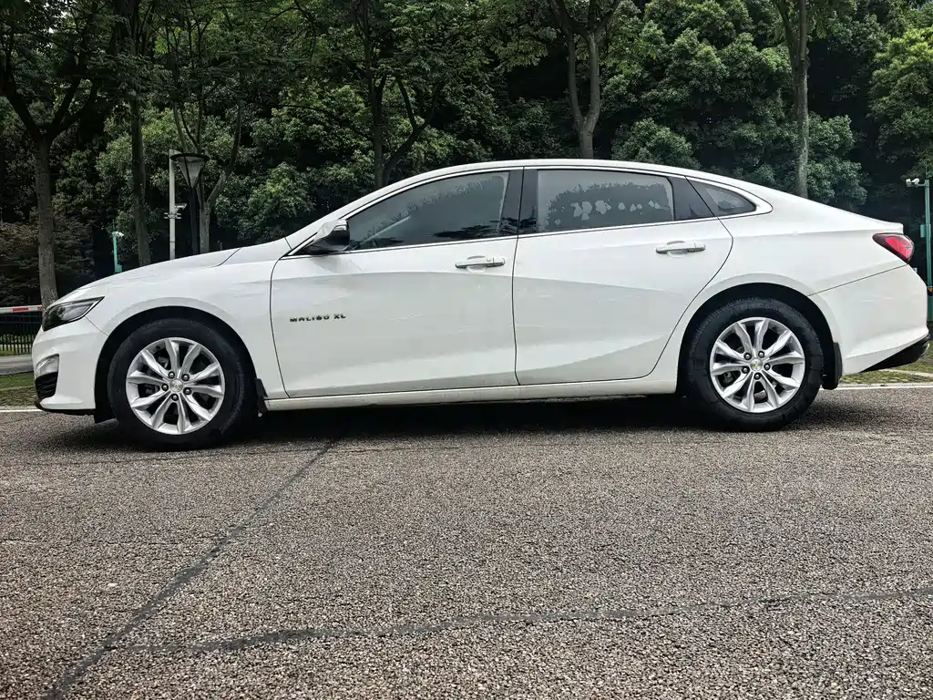 Chevrolet Malibu XL — фото 7