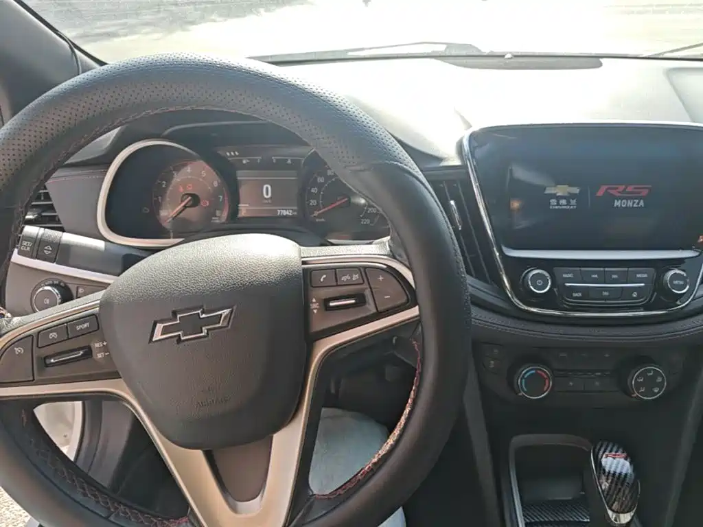 Chevrolet Monza — фото 10