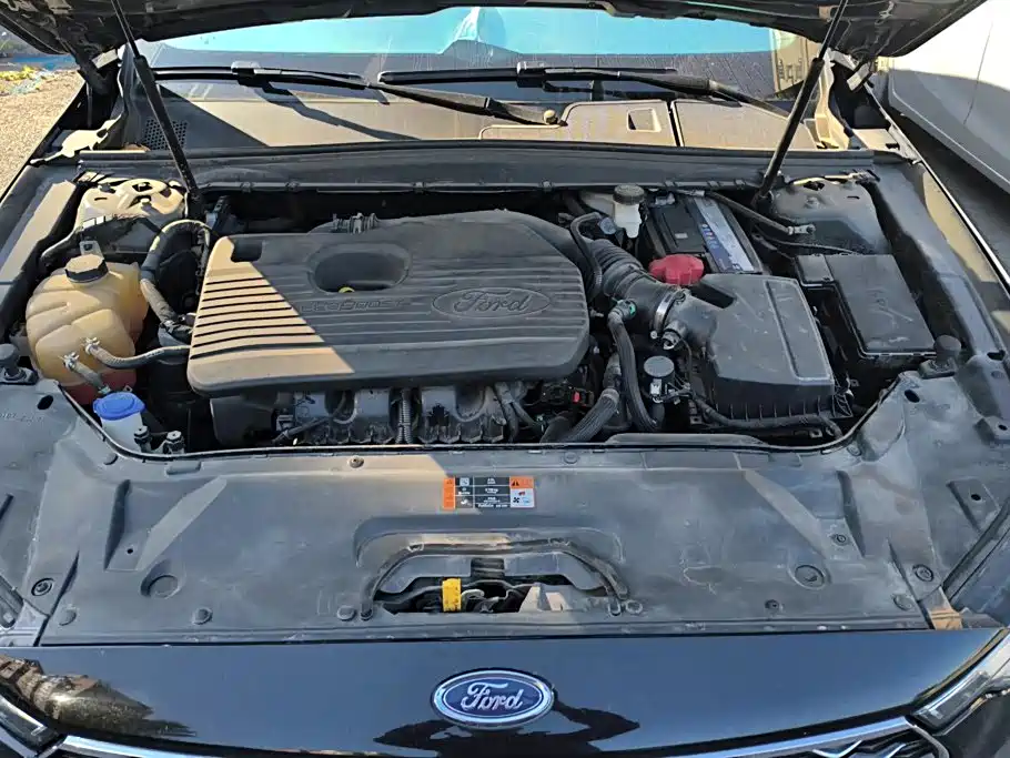 Ford Taurus — фото 10