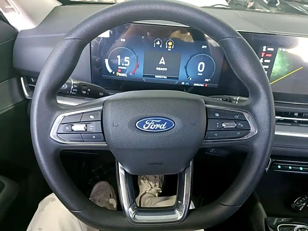 Ford Equator Sport — фото 11