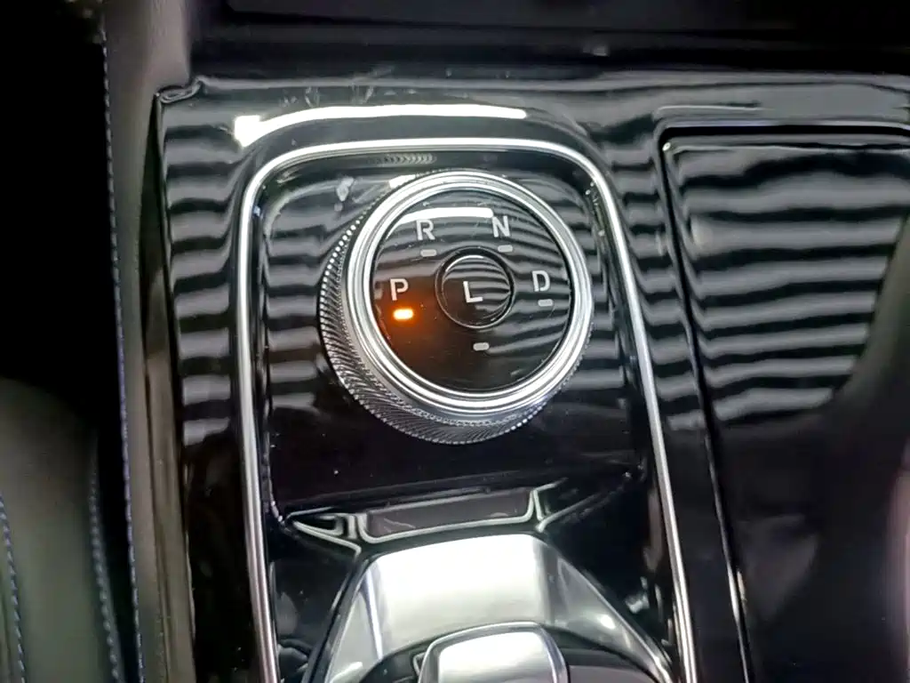 Ford Equator Sport — фото 14