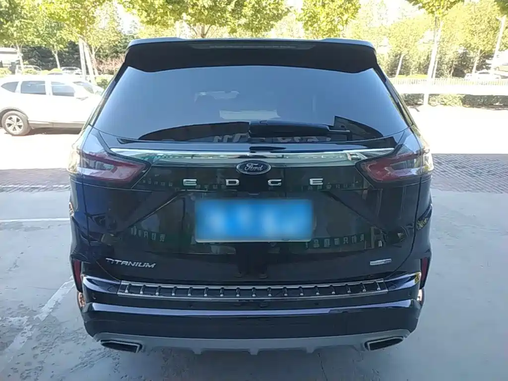 Ford Edge — фото 6
