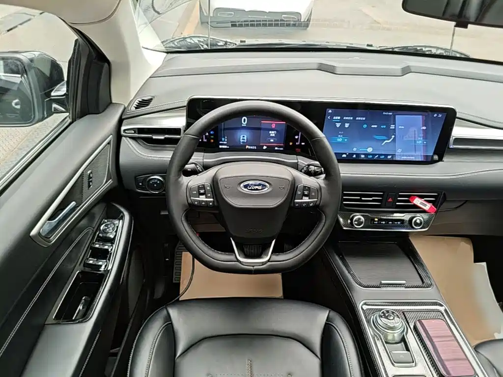 Ford Edge — фото 11