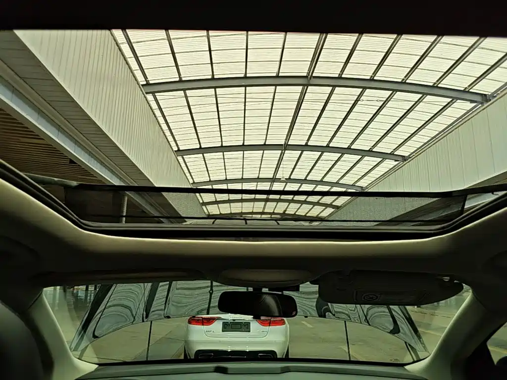 Ford Edge — фото 18