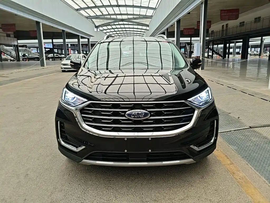 Ford Edge — фото 3