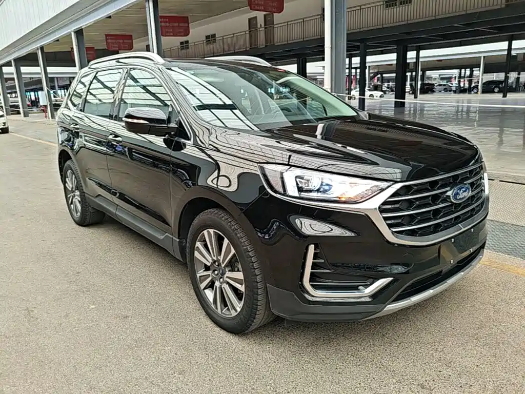 Ford Edge — фото 4