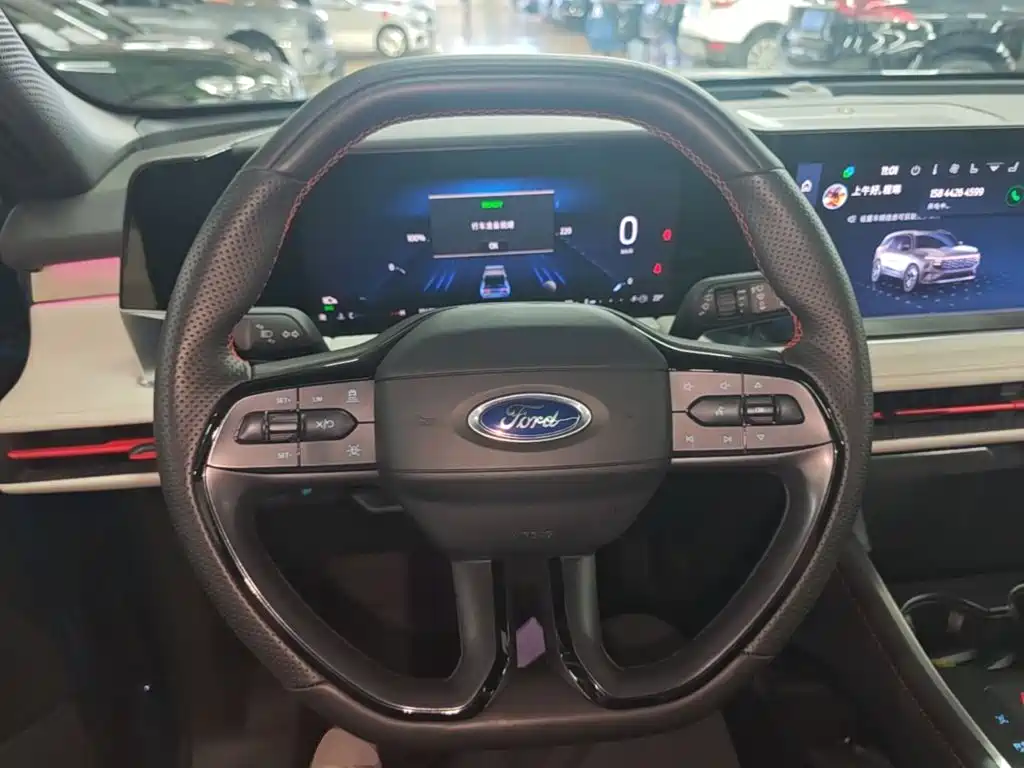 Ford Edge — фото 11