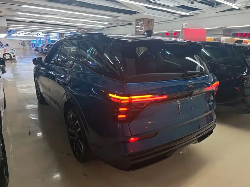 Ford Edge — фото 5