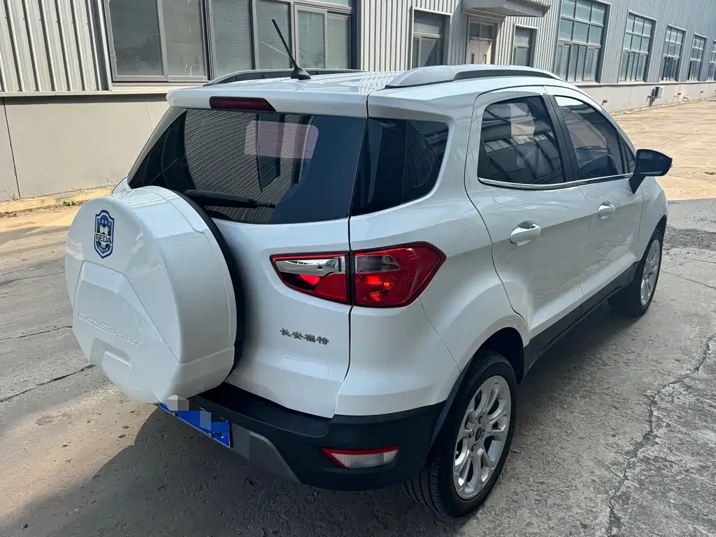 Ford Ecosport — фото 9