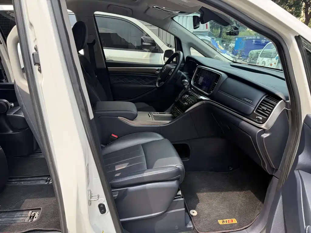 GAC Motor Trumpchi M8 — фото 11