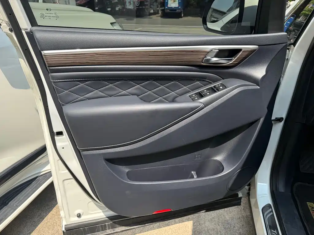 GAC Motor Trumpchi M8 — фото 7