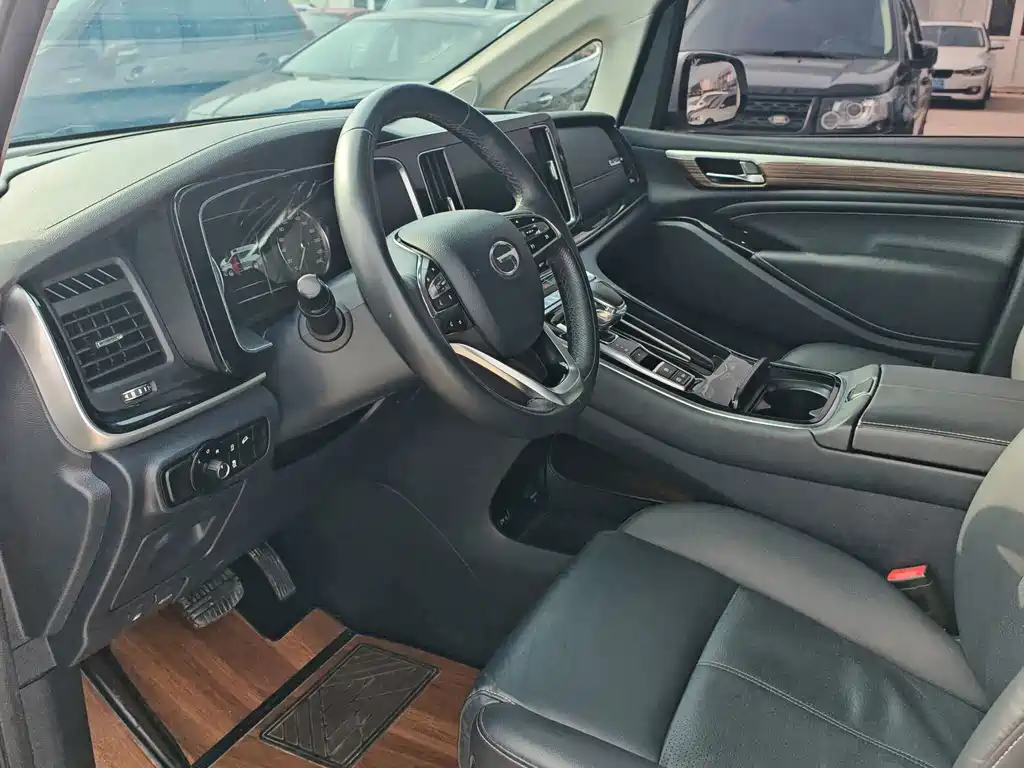 GAC Motor Trumpchi M8 — фото 9