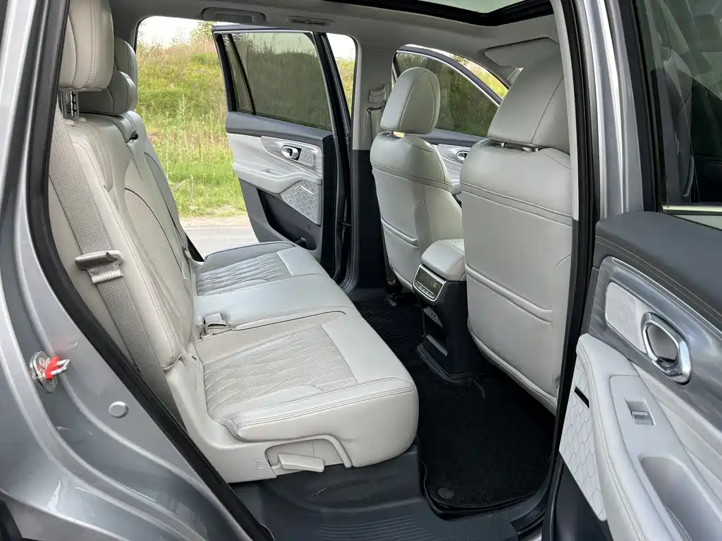 GAC Motor Trumpchi GS8 — фото 18