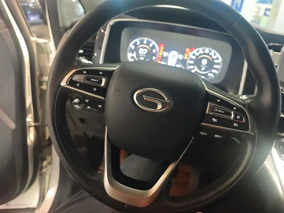 GAC Motor Trumpchi M8 — фото 15