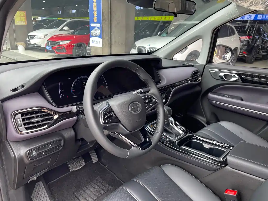 GAC Motor Trumpchi M6 — фото 6