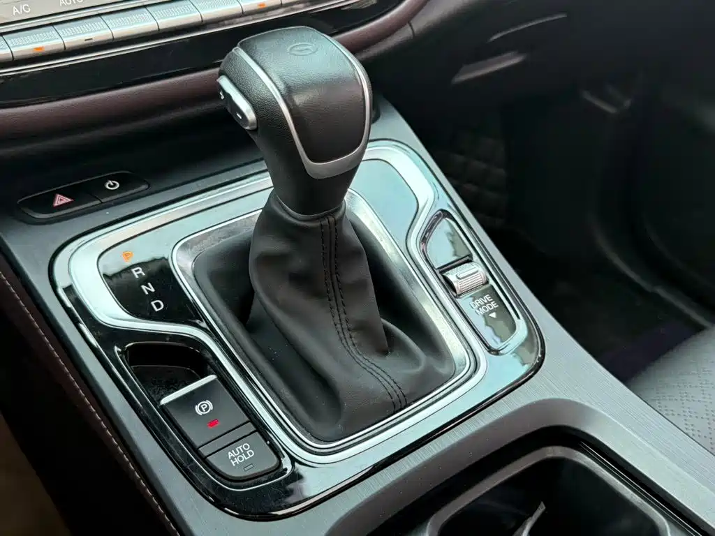 GAC Motor Trumpchi M6 — фото 11