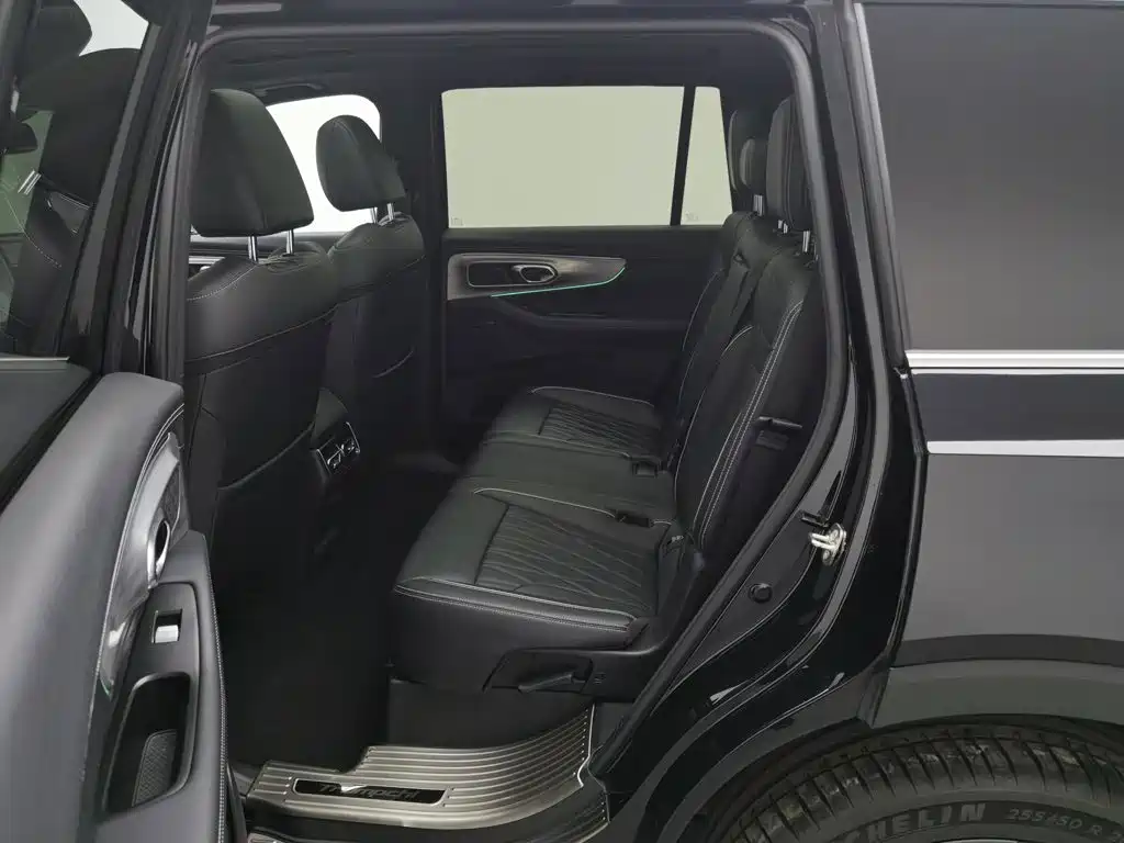 GAC Motor Trumpchi GS8 — фото 15