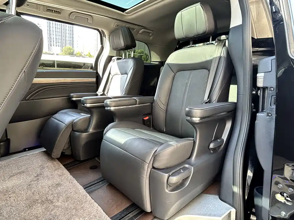 GAC Motor Trumpchi M8 — фото 9