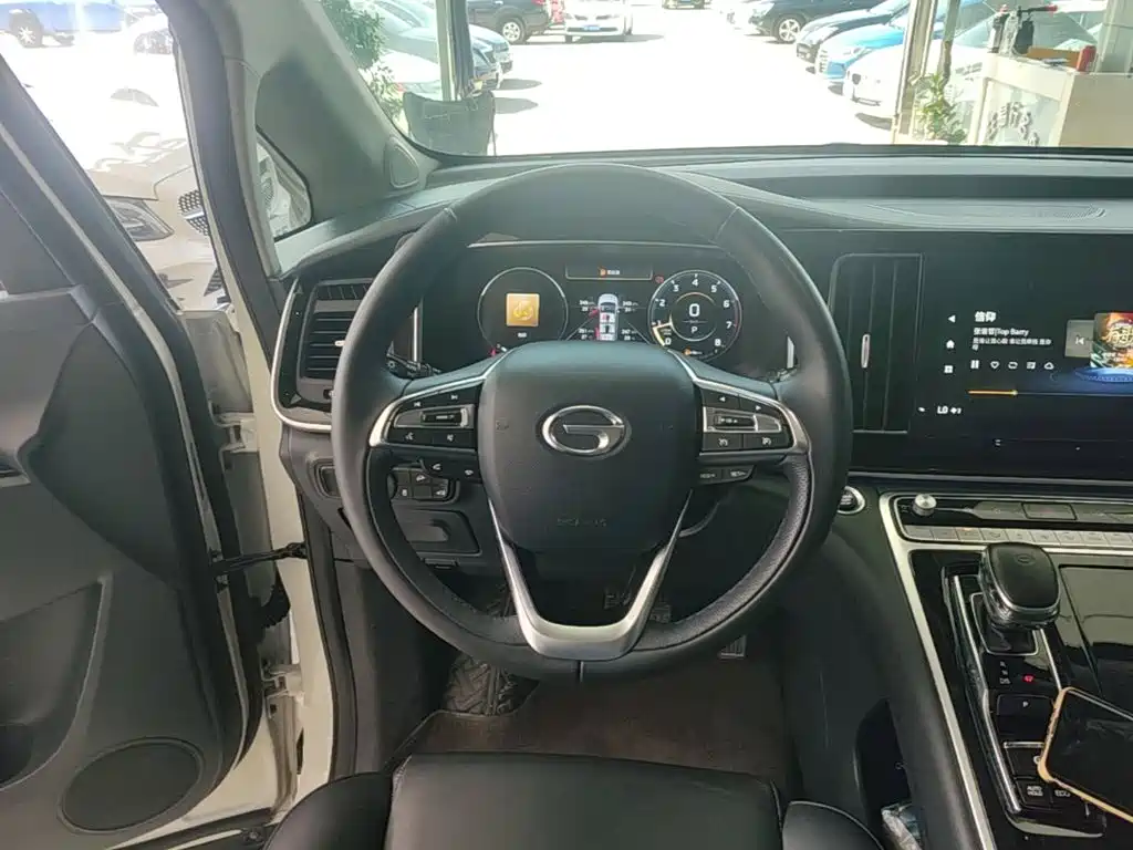 GAC Motor Trumpchi M8 — фото 11